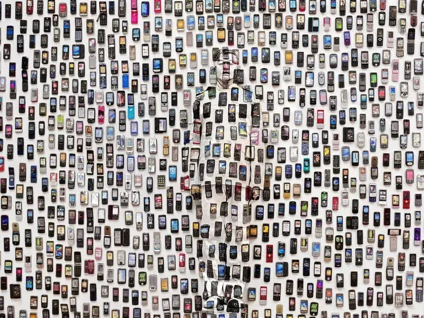 Hide in the City, Mobile Phones (2012) - Liu Bolin